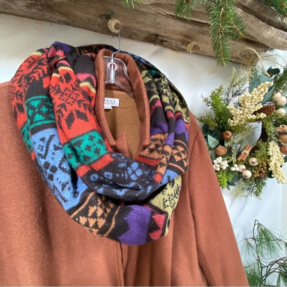 ⭐️SOLD⭐️Festive Roots infinity fleece scarf w folk/prairie/country/cottage vibe - Picture 12 of 13